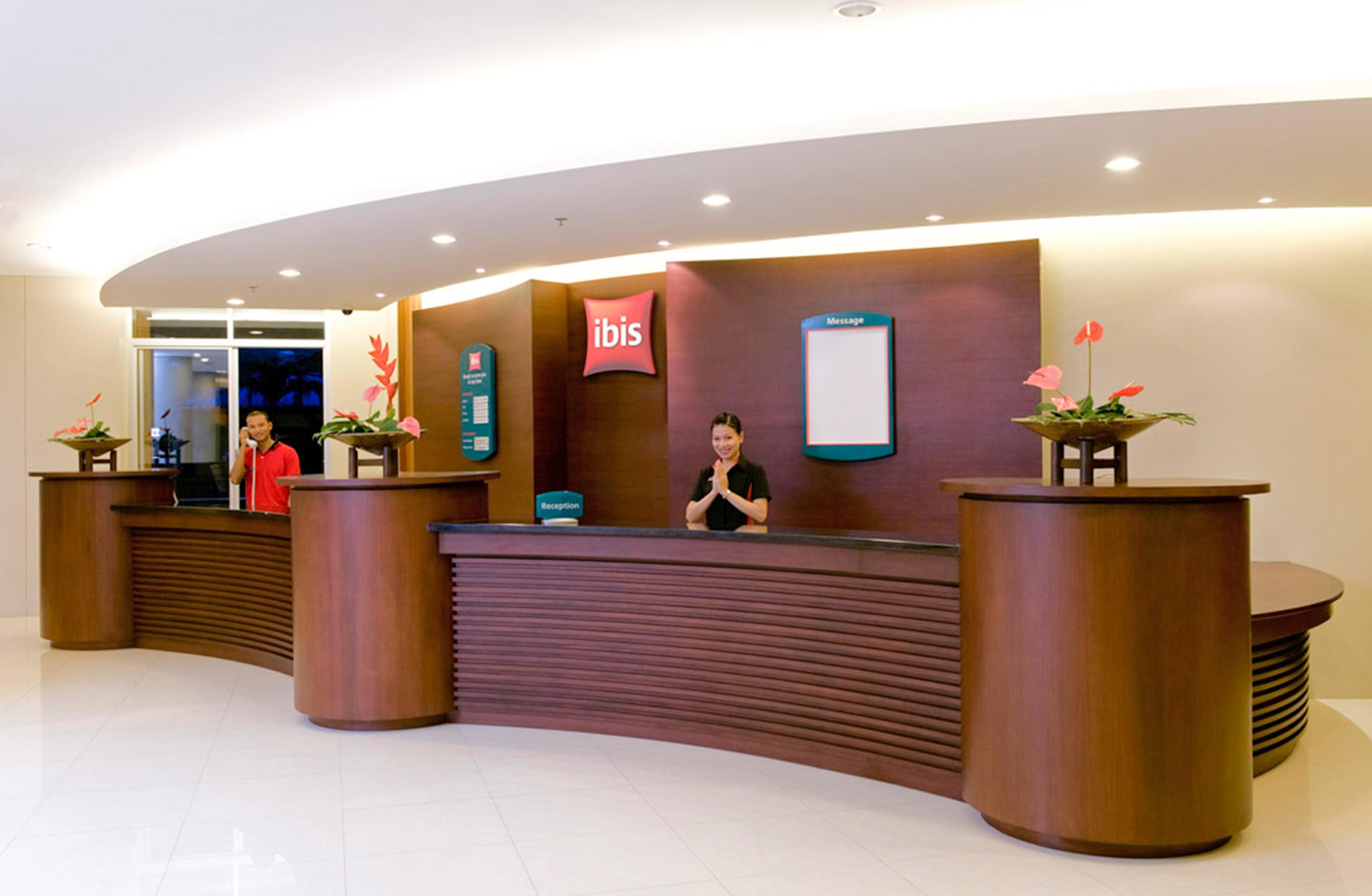 Ibis Phuket Patong Hotel Exterior foto